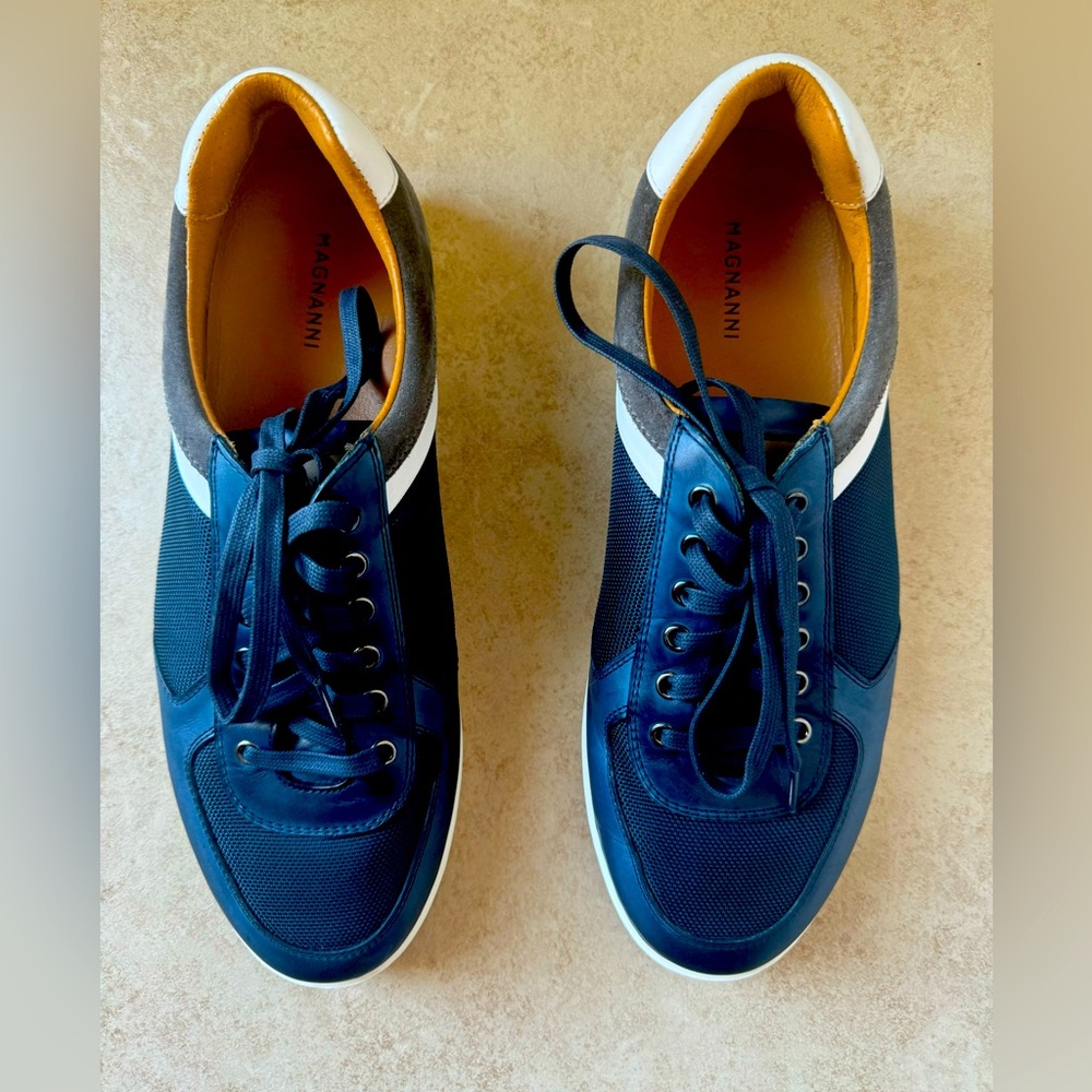 Magnanni 9 1/2 blue leather. Grey suede. White trim and soles. Hardly warn